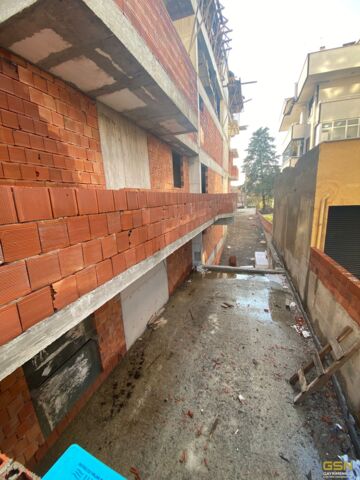 5-ÇAYIROVA YENİMAHALLE'DE MERKEZİ  KONUMDA DAİRELER